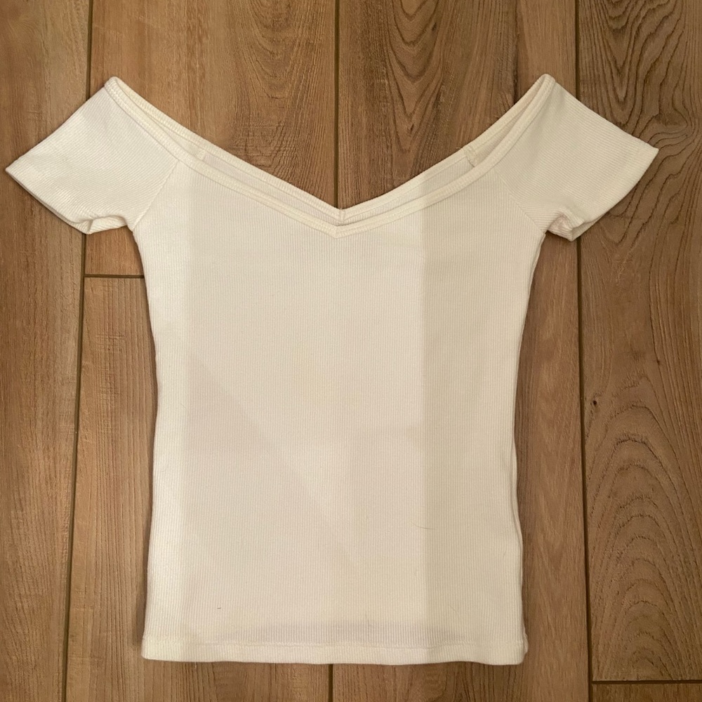 A&F cropped top
